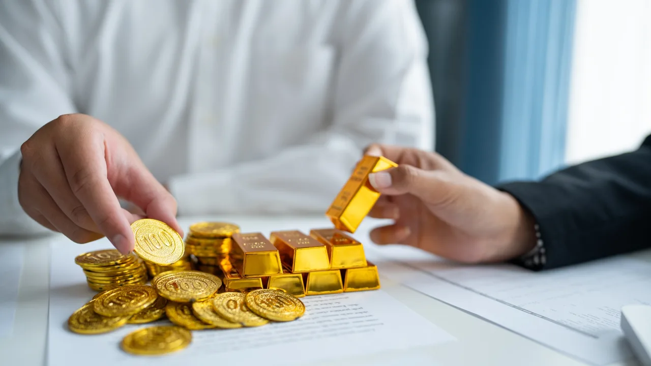 Comprar ouro x guardar ouro: qual é a diferença na prática