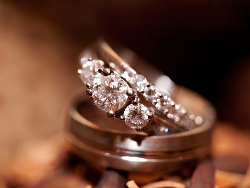 como combinar anéis com aliança